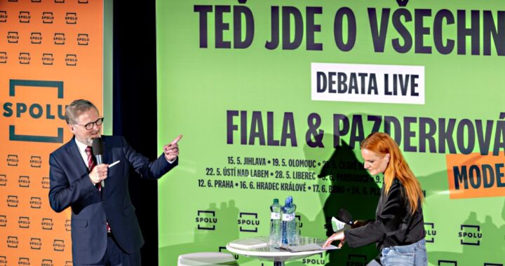 Herci na politické kampani, umění na prodej nebo zrada profese?