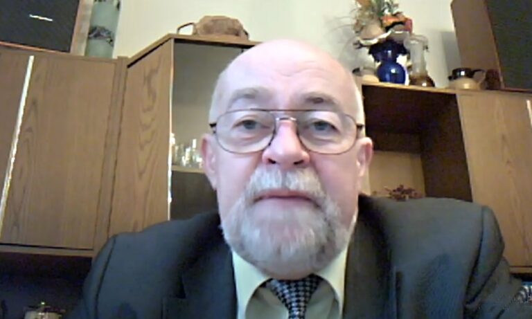 Profesor o politických zlodějích